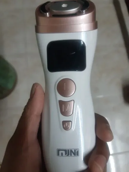 Convenient Mini Skin Tightening Massager photo review