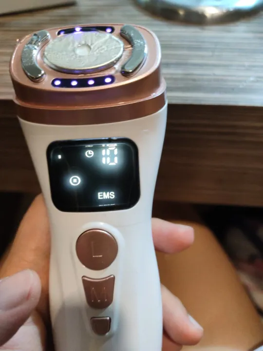 Convenient Mini Skin Tightening Massager photo review