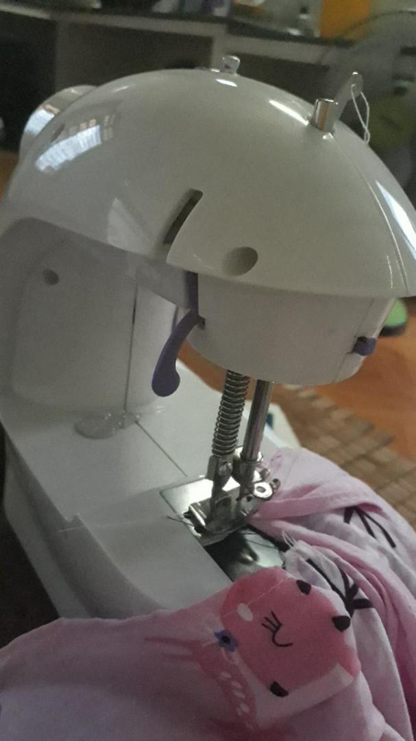 Mini Sewing Machine, Home Mini Electric Small Handheld Desktop Sewing Machine photo review