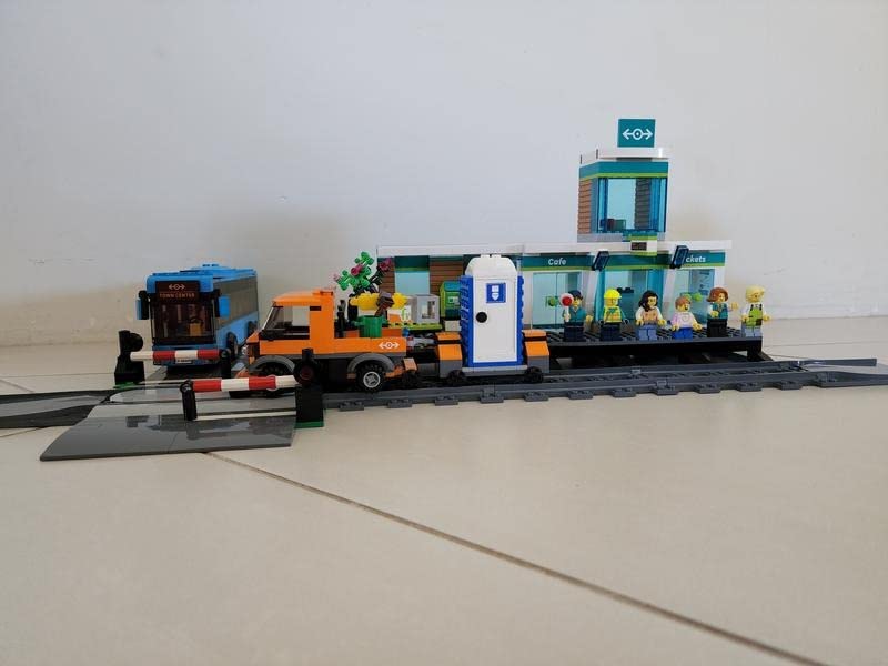 City Series Train Rail Aisle Track Lift Rod Assembled Building Block Toys photo review