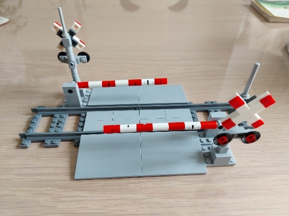 City Series Train Rail Aisle Track Lift Rod Assembled Building Block Toys photo review