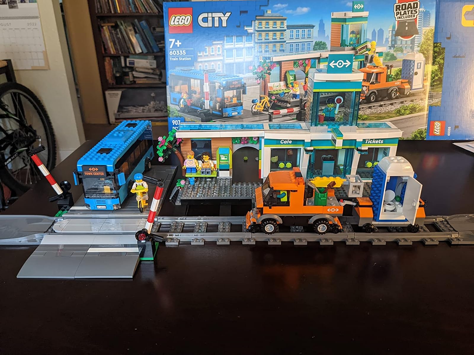 City Series Train Rail Aisle Track Lift Rod Assembled Building Block Toys photo review