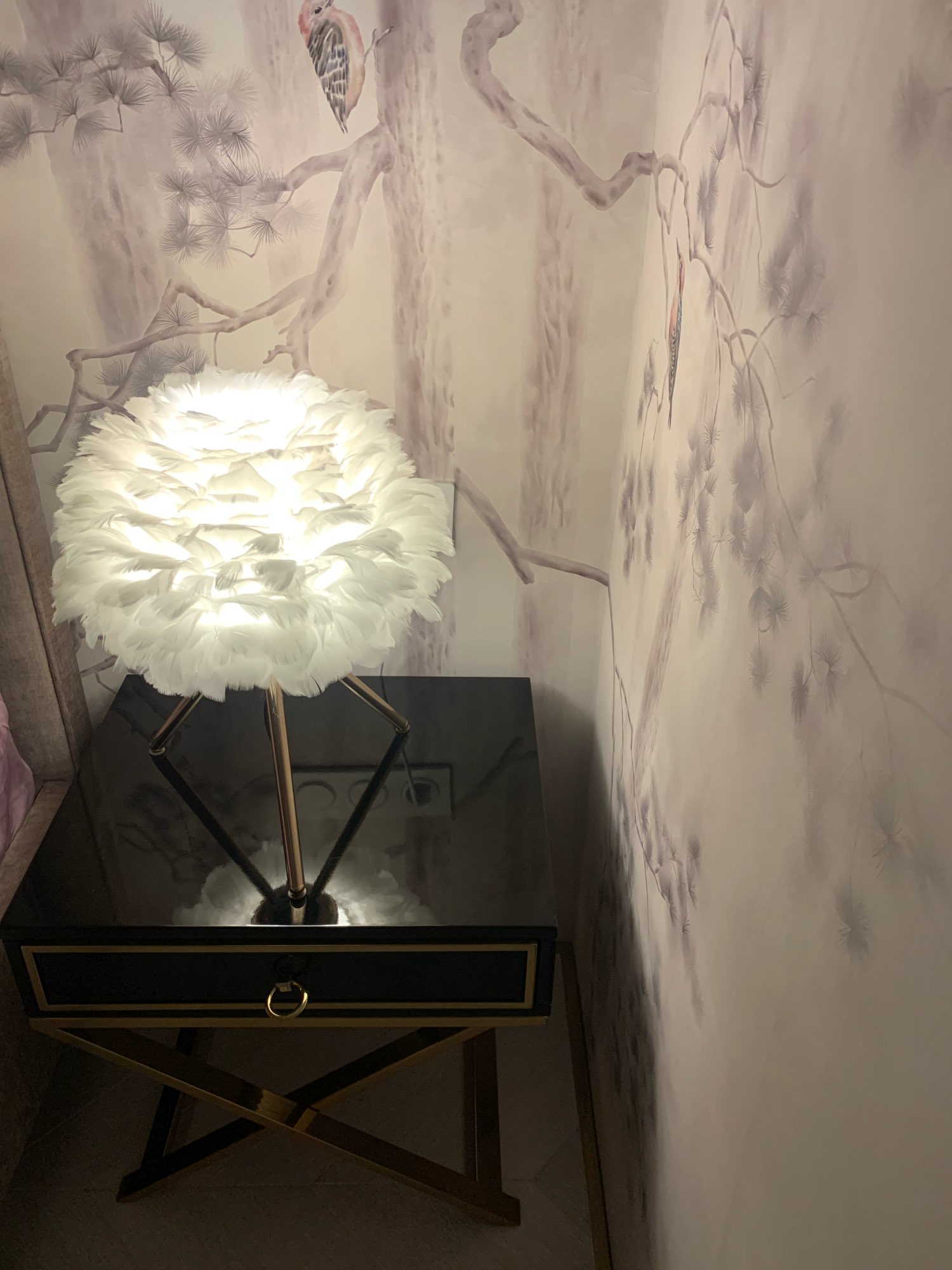 Modern Feather LED Table Lamp for Bedroom, Study, Dining Room, Hotel photo review