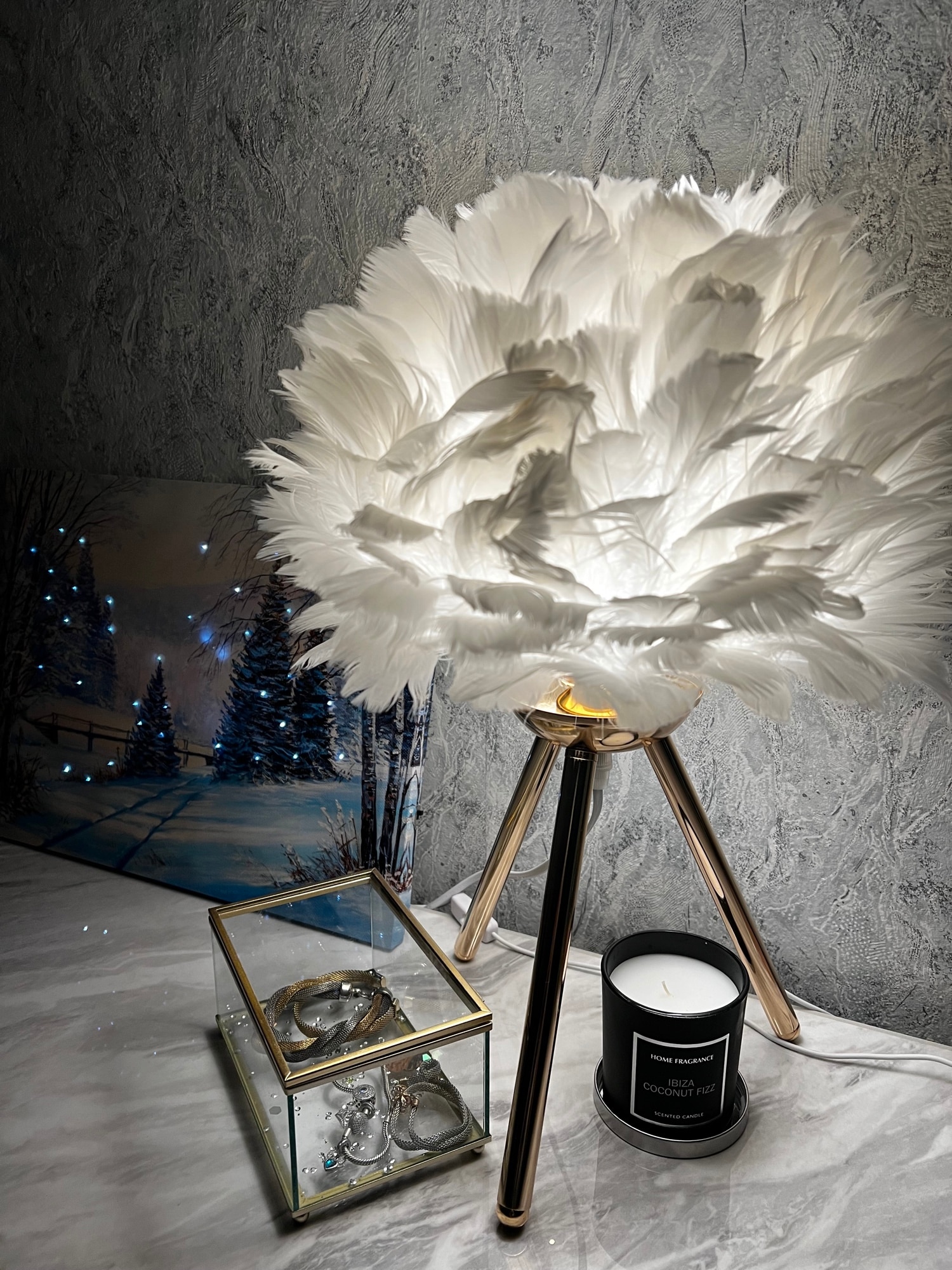 Modern Feather LED Table Lamp for Bedroom, Study, Dining Room, Hotel photo review
