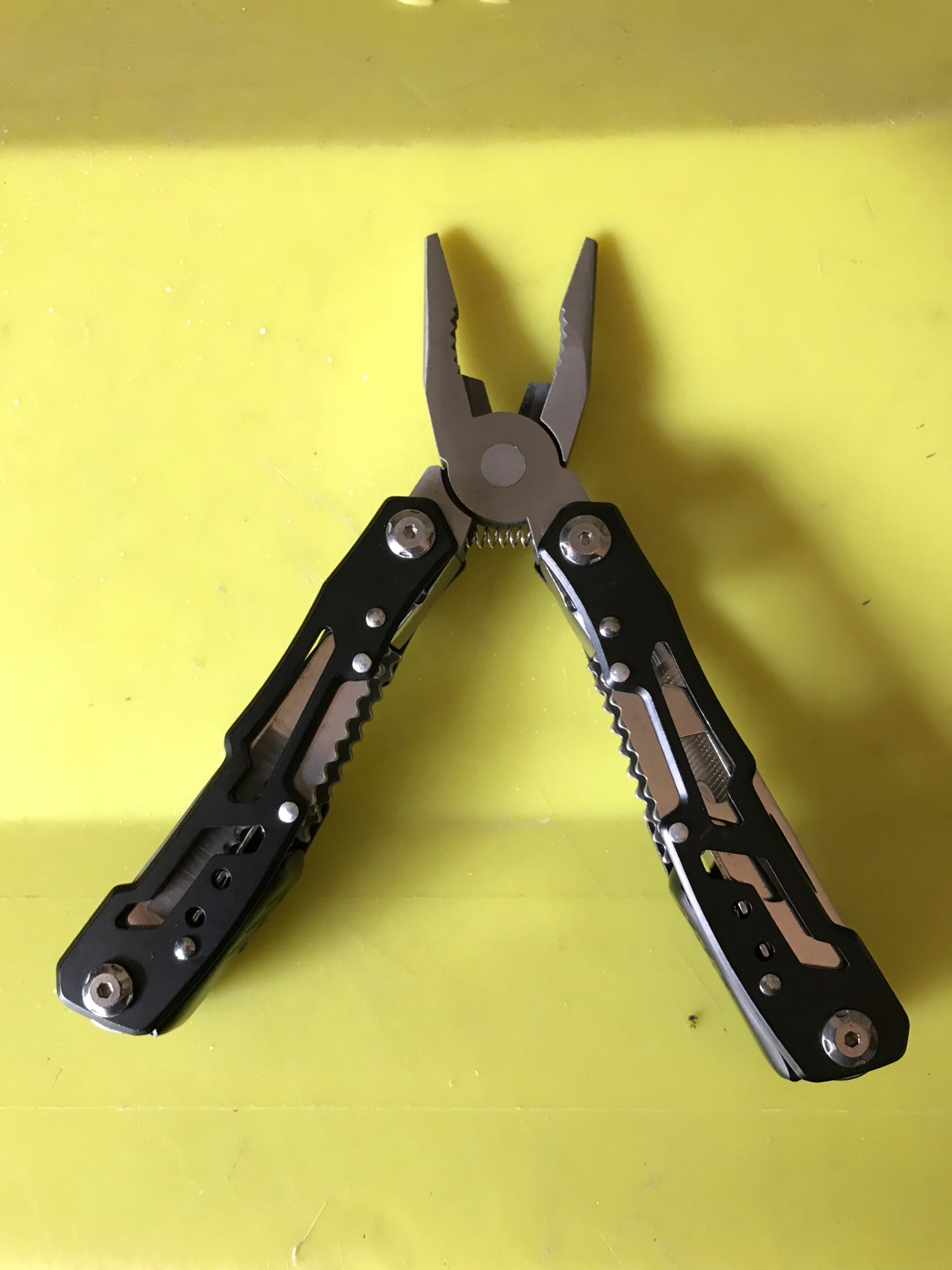 Multitool Tactical Repair Folding Screwdriver photo review