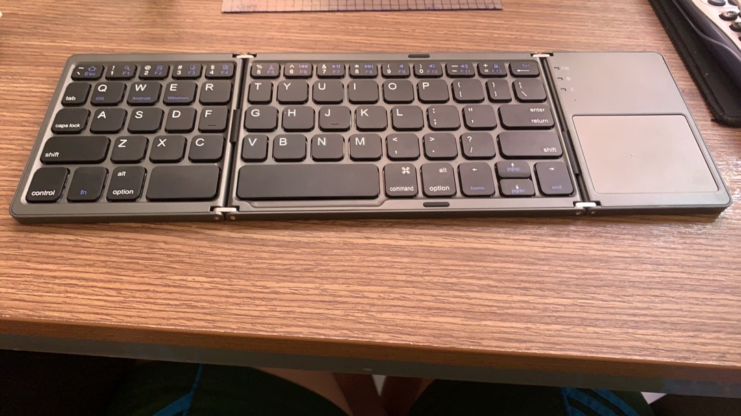 No.1 Foldable Bluetooth Travel Pocket Keyboard photo review