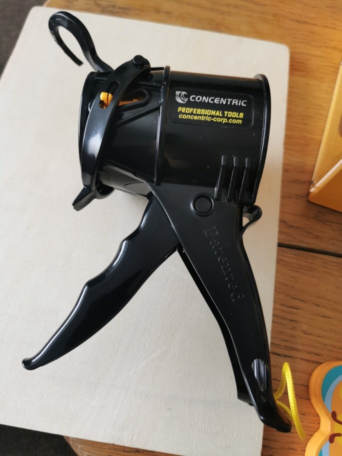 Portable Caulking Gun photo review