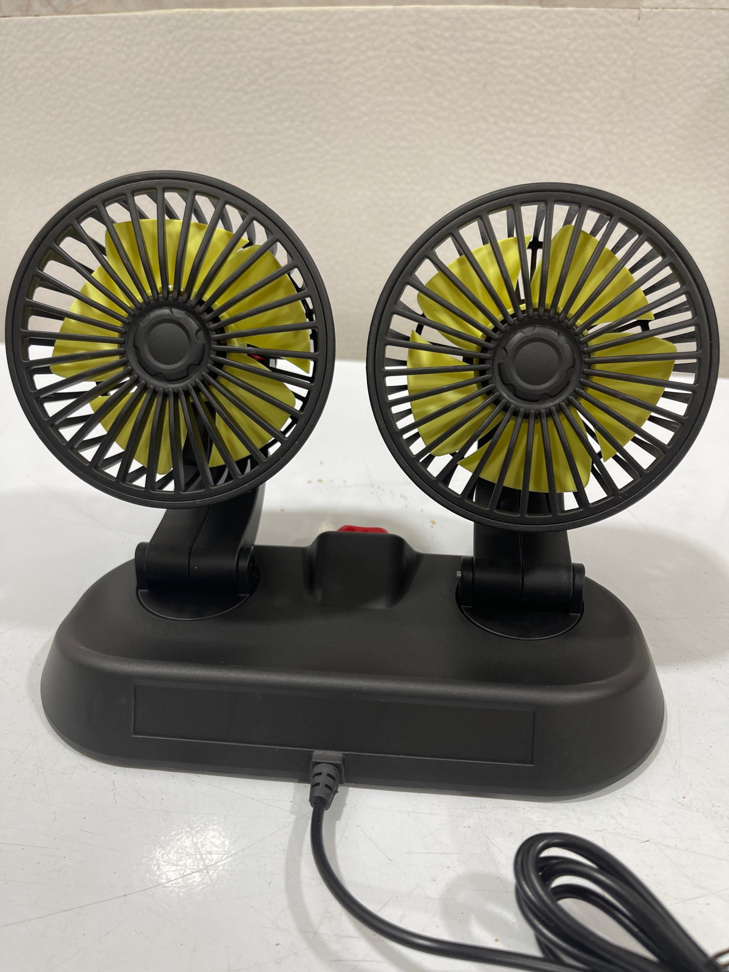 Portable 360° Rotating Car Fan with Dual Heads for Dashboard, RV, Truck photo review