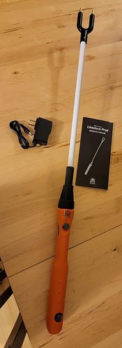 Premium Handheld Electric Cattle Prodder photo review