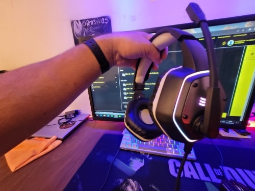 Head-mounted USB flash gaming headset photo review