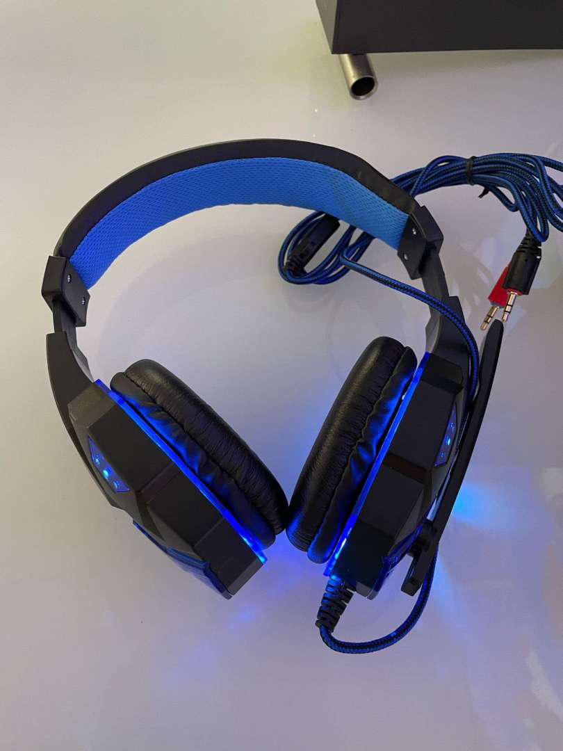 Professional Led Light Gaming Headset For Ps4, Xbox And Nintendo Switcher photo review