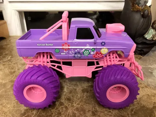 2.4G Remote Control Hummer Pickup Beetle Buggy RC Car For Kids photo review
