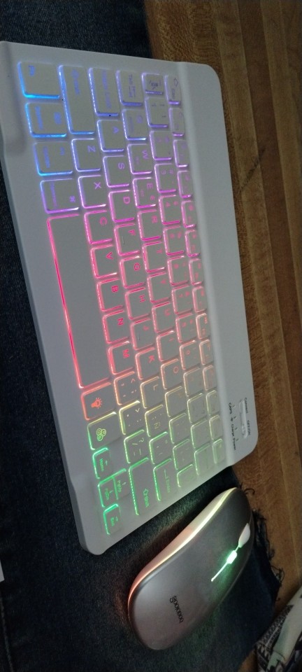 Rainbow Backlit Wireless Mouse Keyboard photo review