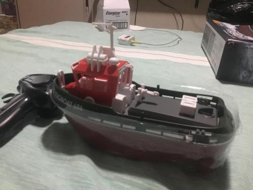 Remote Control Powerful Dual Motor Tugboat Boat For Kids photo review