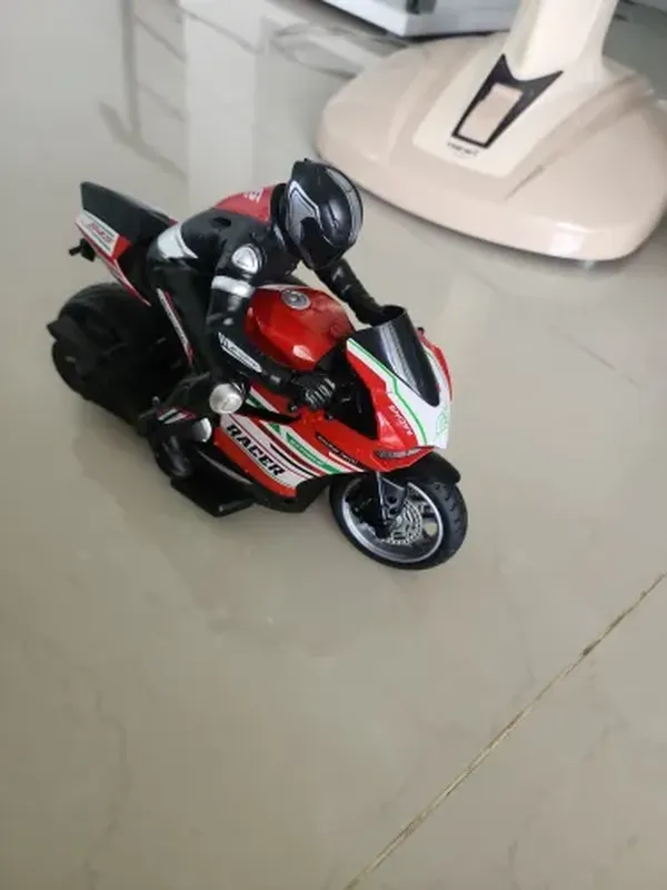 Scale Ducati Motorcycle RC Car With 4 Channels Remote Control For Boys Kids photo review