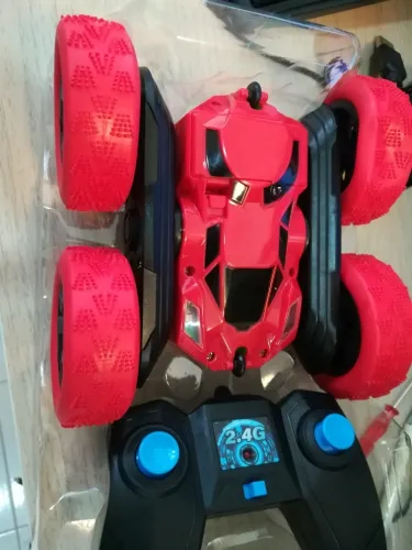 2.4G RC Stunt Car with 360° Rotation For Kids photo review