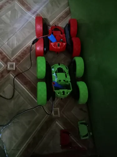 2.4G RC Stunt Car with 360° Rotation For Kids photo review