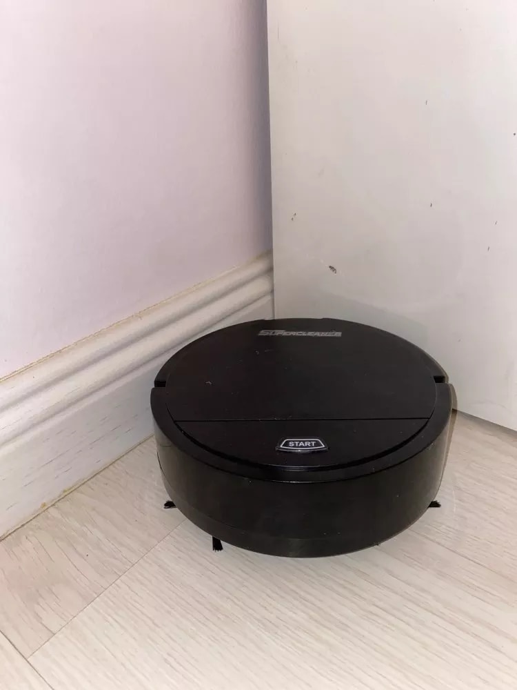 Rechargeable Auto Cleaning Vacuum Cleaner - Smart Sweeping Robot photo review