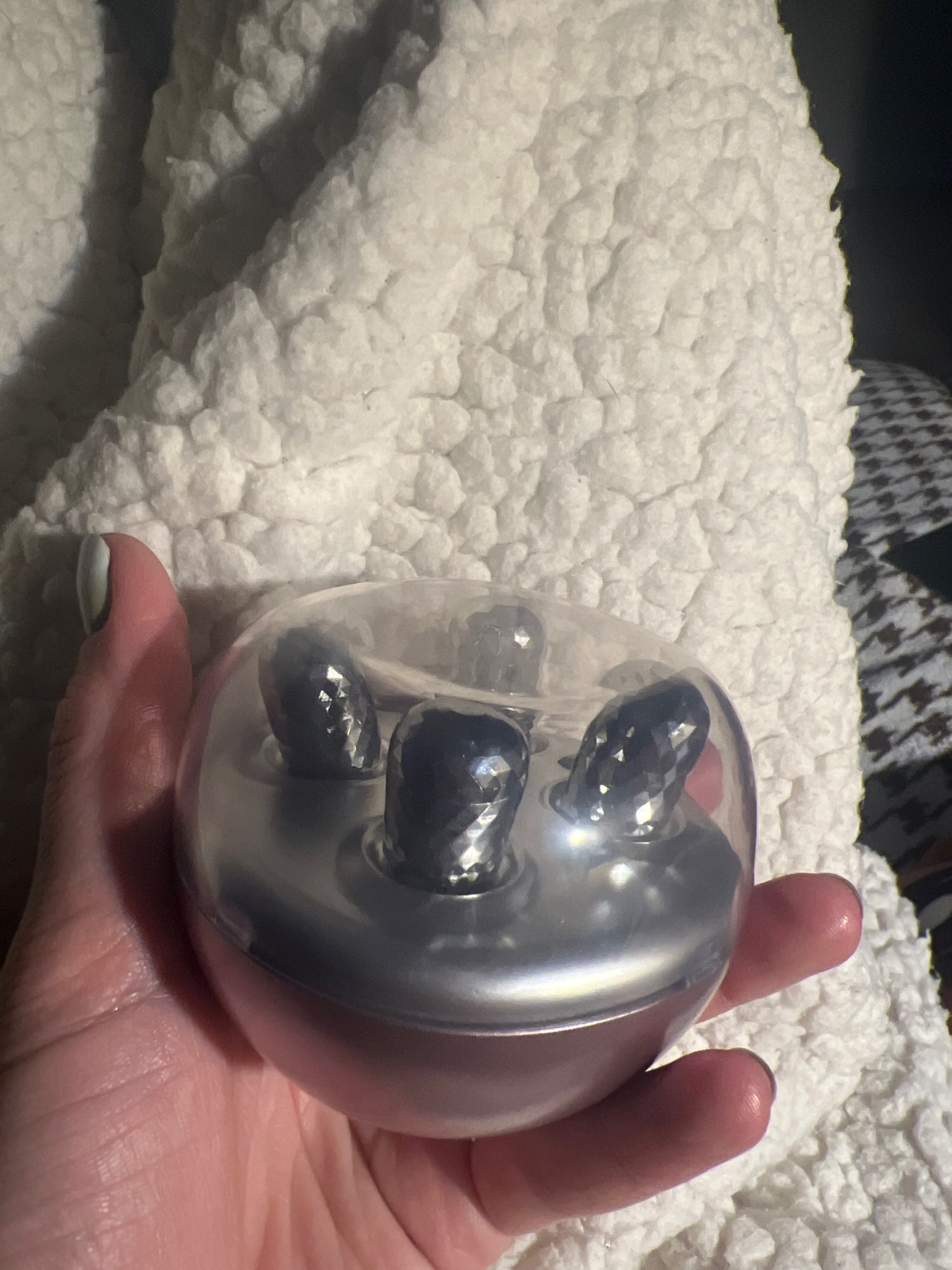 Rechargeable Face Lift Massager with Micro Current photo review