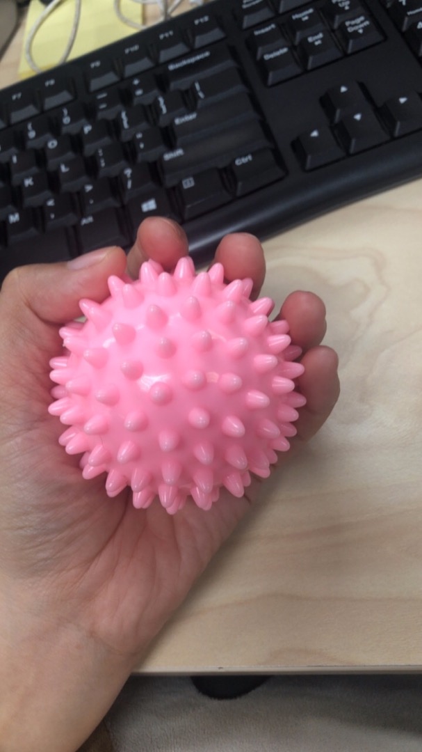 Handheld Massage Ball For Adults Practicing Hand Yoga Physiotherapy photo review