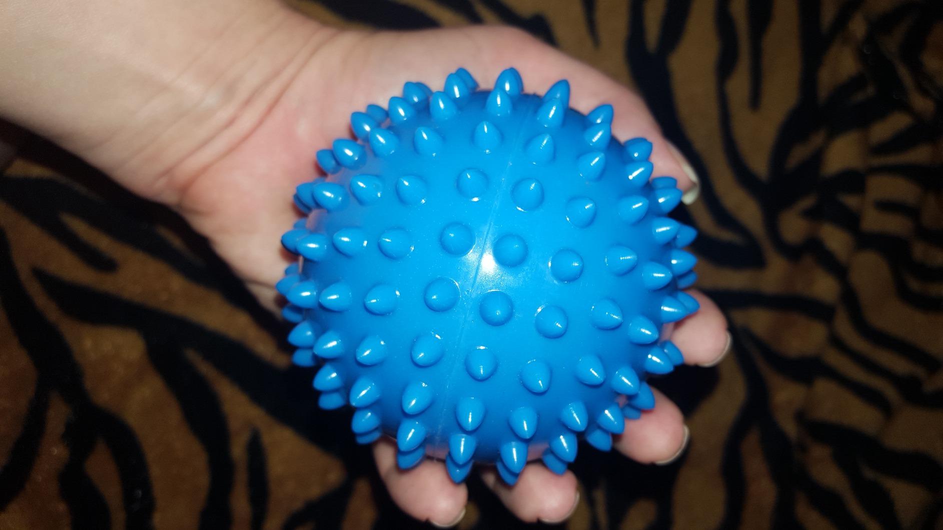 Handheld Massage Ball For Adults Practicing Hand Yoga Physiotherapy photo review