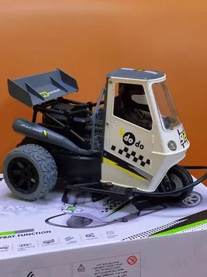 Three Wheel Spray Remote Control Car Drift Remote Control Children's Toy photo review