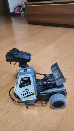 Three Wheel Spray Remote Control Car Drift Remote Control Children's Toy photo review