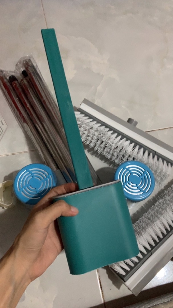 Silicone Toilet Brush And Holder Set photo review