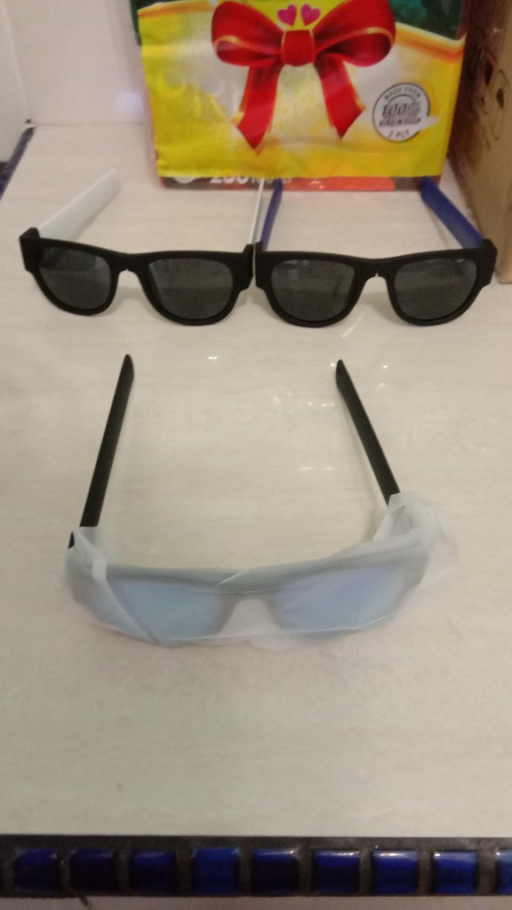 Polarized Slap Sunglasses Wrap Bracelet - Foldable Sun Glasses for Men Women photo review