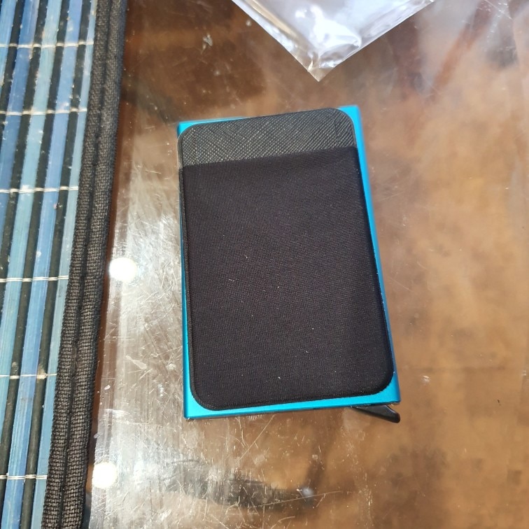 Slim Pop-Up Card Wallet photo review