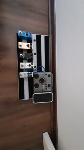 Small Guitar Pedalboard photo review