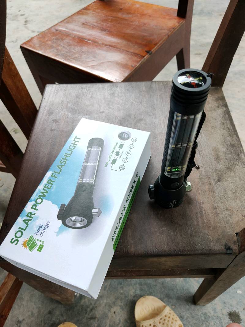 Solar Powered Survival Flashlight photo review