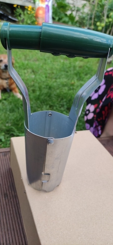 Thickened Stainless Steel Seedling Transplanter Digging Hole Sowing Seedling Tool Planting Vegetable Gardening Hole Shovel photo review