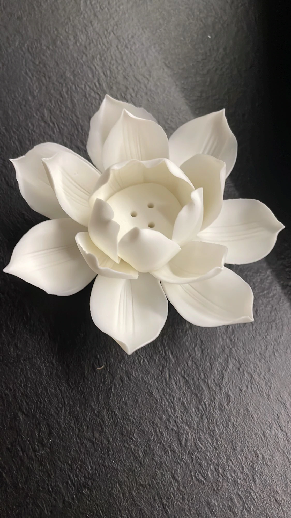 White Ceramic Lotus Incense Burner - Aromatherapy Diffuser for Home Decor photo review